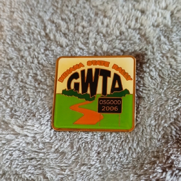 Vintage Indiana State Rally Pins Collection - Picture 4 of 15